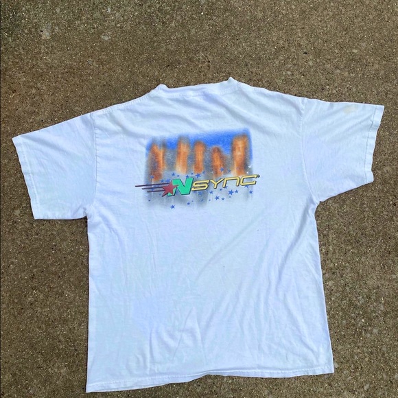 2000 NSYNC concert tee size XL on winterland tag send me a message for questions - Picture 2 of 3